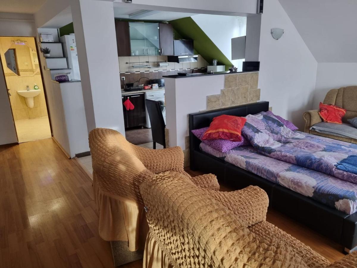 Penthouse Apartament 2 Floors, 2 Bedroom , 2 Bath, 120 Sqm , Inside Yard Parking Cluj-Napoca Exterior photo