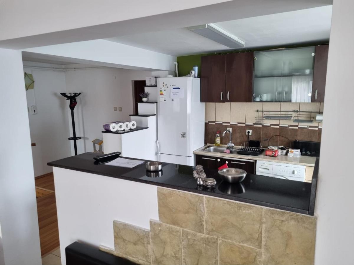 Penthouse Apartament 2 Floors, 2 Bedroom , 2 Bath, 120 Sqm , Inside Yard Parking Cluj-Napoca Exterior photo