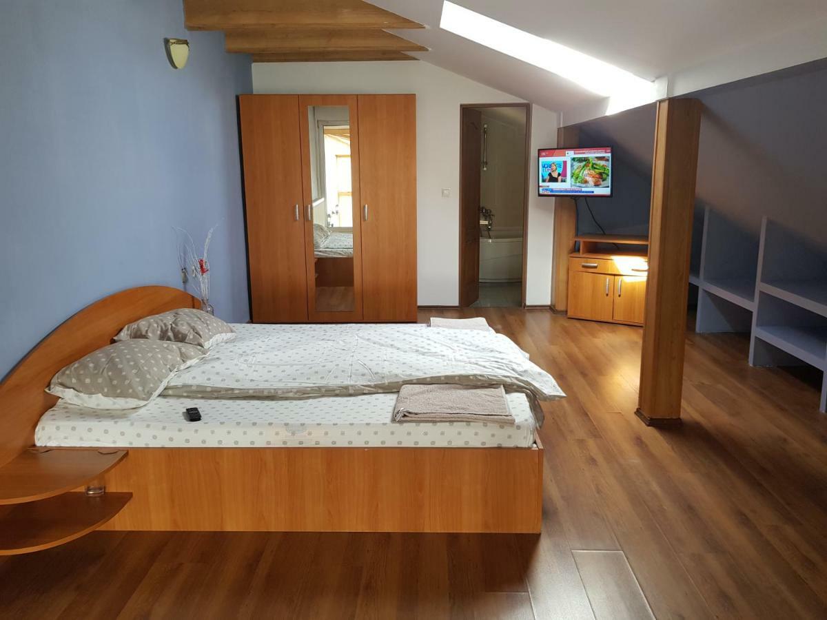 Penthouse Apartament 2 Floors, 2 Bedroom , 2 Bath, 120 Sqm , Inside Yard Parking Cluj-Napoca Exterior photo